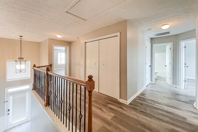 Building Photo - 7087 Littlebrook Way