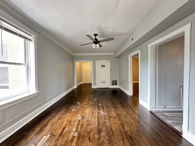 Building Photo - 4751 N Monticello Ave
