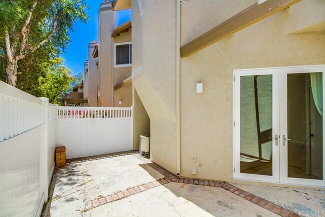 Building Photo - 24351 Marquis Ct