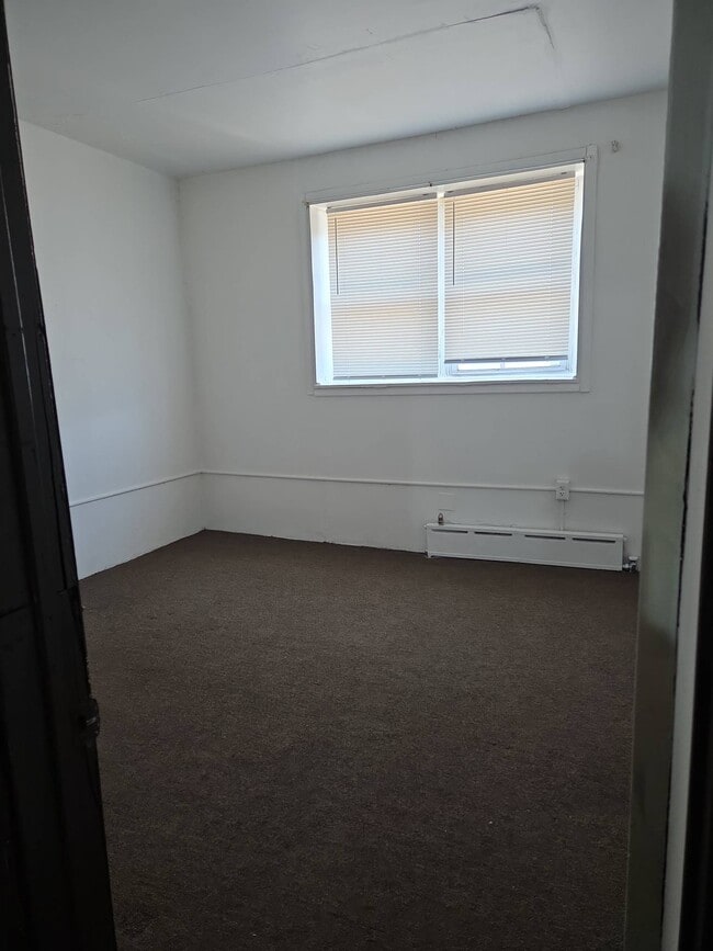 Building Photo - 2608 S Fairhill St