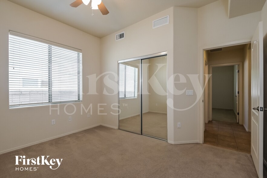 Building Photo - 13558 E High Plains Ranch St