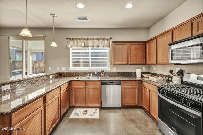 Building Photo - 3680 Coastal St