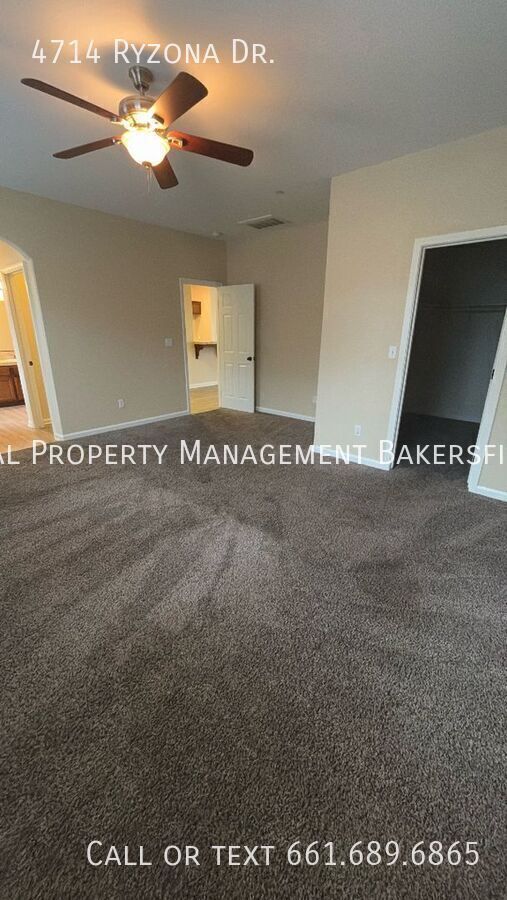 Building Photo - 4714 Ryzona Dr