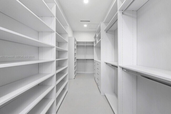 Building Photo - 3912 Island Estates Dr