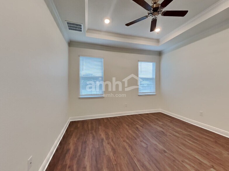 Building Photo - 6342 Emerald Hls Wy