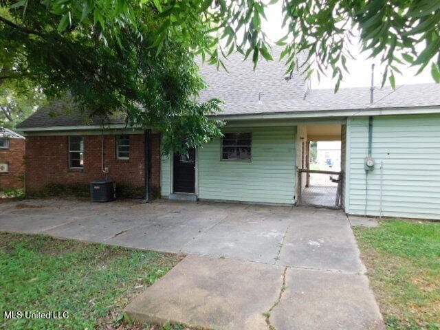 Building Photo - 1445 Whitworth Cove