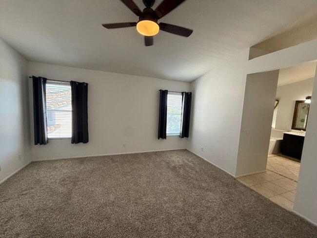 Building Photo - Welcome to Wagon Wheel – 4 Bed + Office | ...