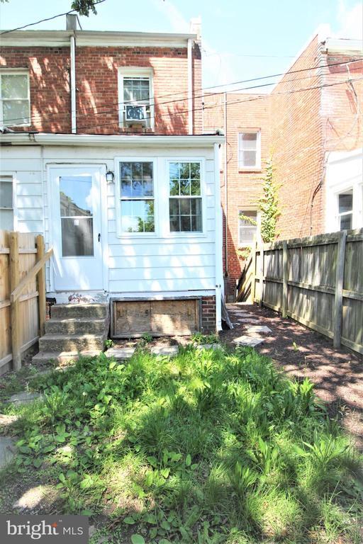 Building Photo - 1220 Oronoco St