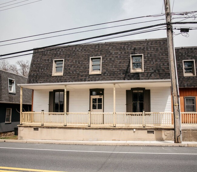 Building Photo - 2933 Horseshoe Pike