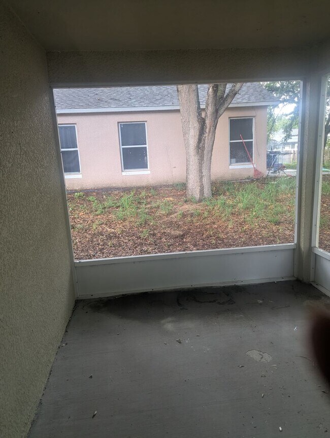 Building Photo - Completed renovated Home located in great location in Tavares