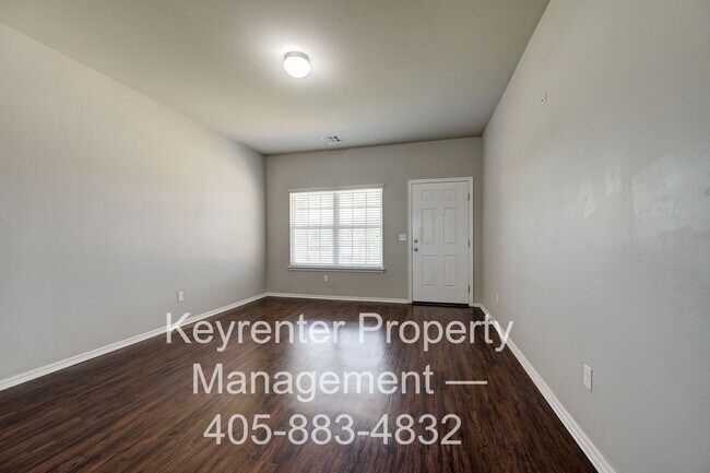 Building Photo - Gorgeous 3 Bed 2 Bath in Moore/SE OKC