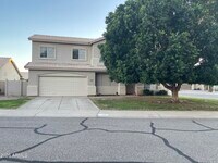 Building Photo - 1691 E Park Ave