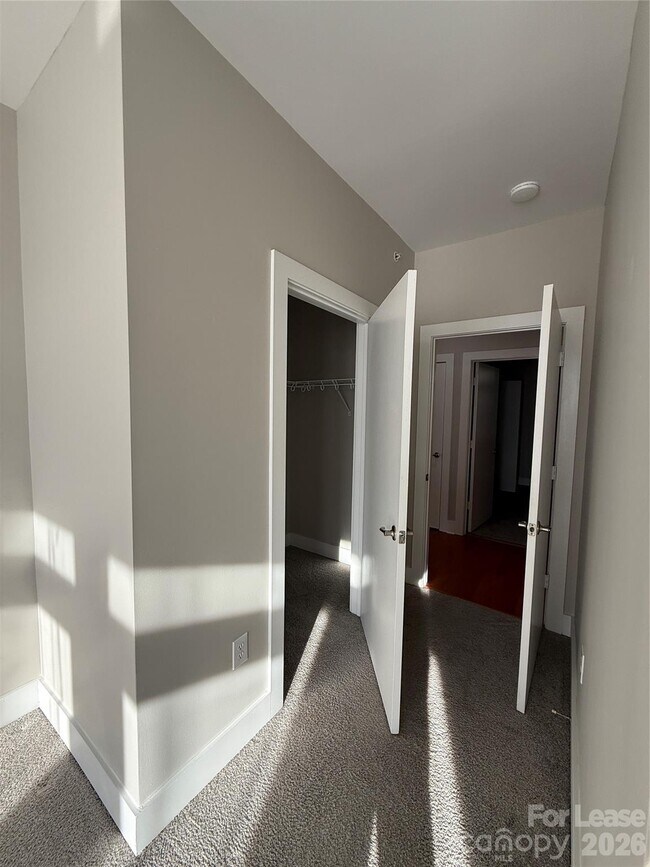 Building Photo - 714 Cotton Gin Alley