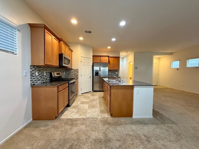 Building Photo - 3 BED 2.5 BATH 2 CAR GARAGE SINGLE FAMILY HOME W/ LOFT, BACKYARD & COMMUNITY POOL, SPA, PLAYGROUN...