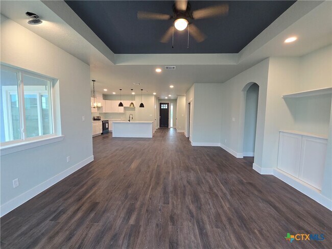 Building Photo - 206 Lewis Todd