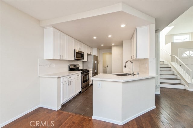 Building Photo - 72 Almador