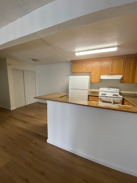 Building Photo - 1333 N Camino Alto