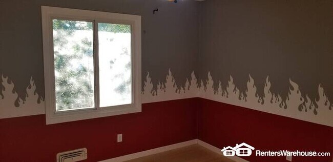 Building Photo - Available Now = 4 Bedroom 2 Bath Updated H...