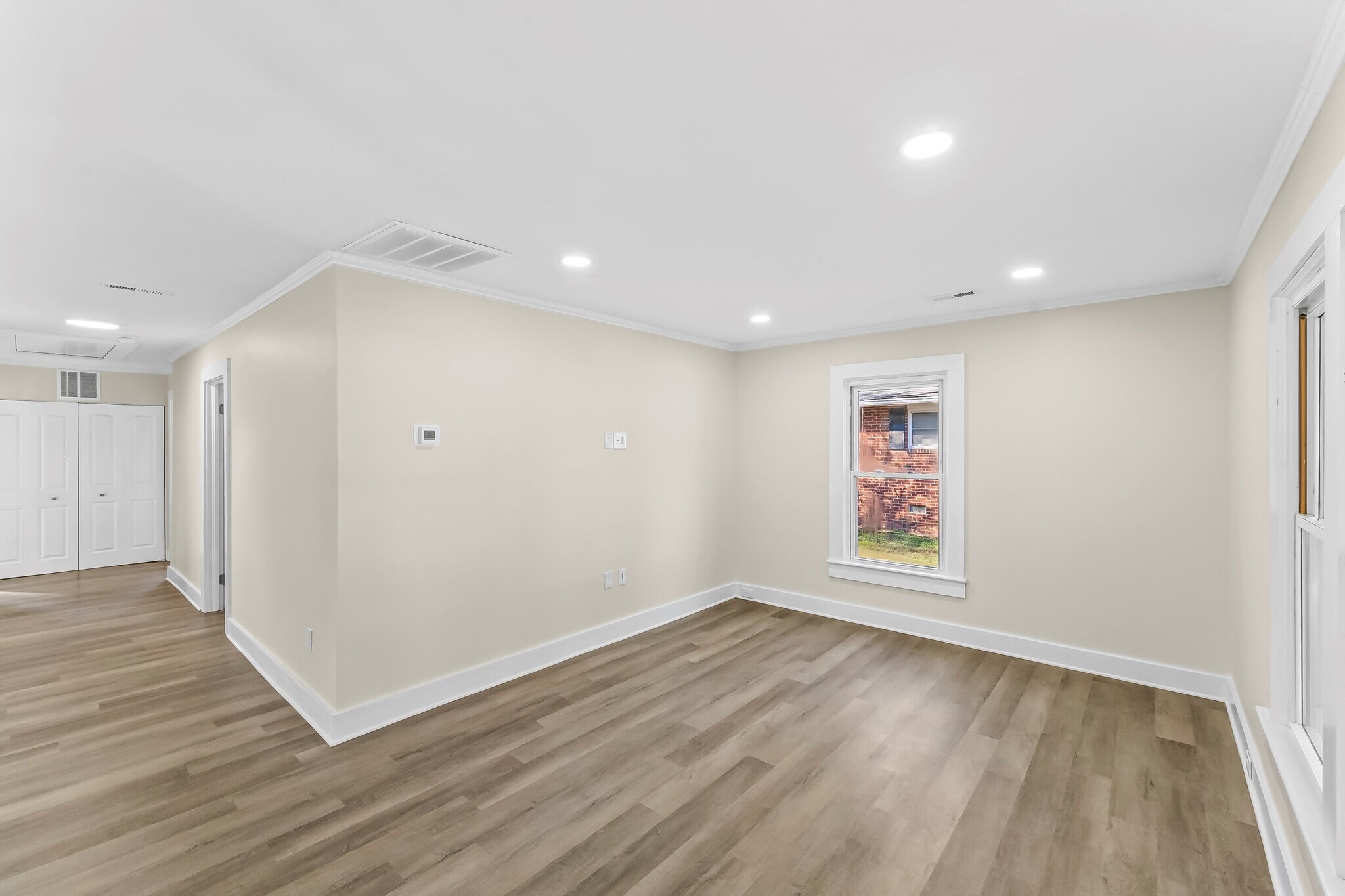 Building Photo - 1102 Venus St