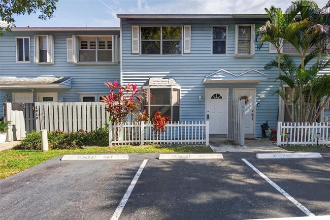 Building Photo - 1921 NE 15th Ave