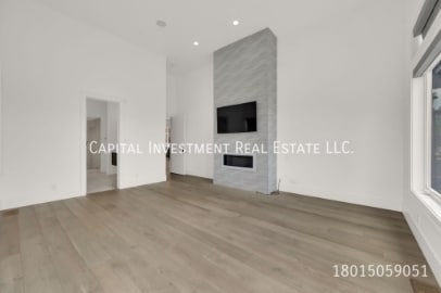 Building Photo - 14697 Pristine Dr