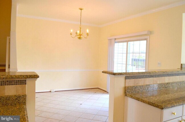 Building Photo - 6863 Drifton Ct