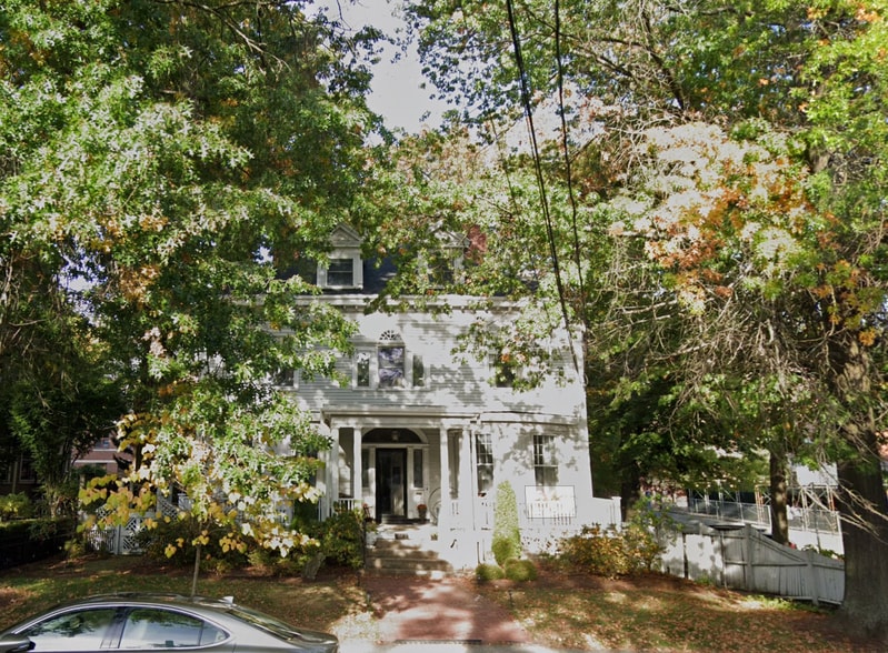 Primary Photo - 747 Washington St