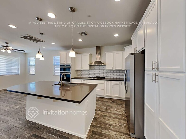 Building Photo - 12777 W Caraveo Pl