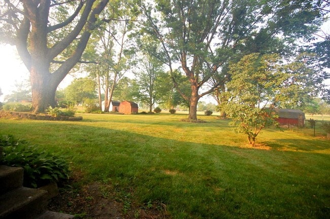 Building Photo - 3 Bedroom 2 Bathroom 2 Stall Attached Garage - Boone Iowa
