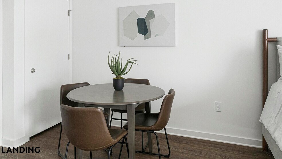 Building Photo - 2110 Birkhall St