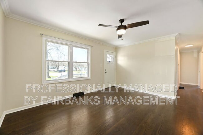 Building Photo - 1200 E 136th St