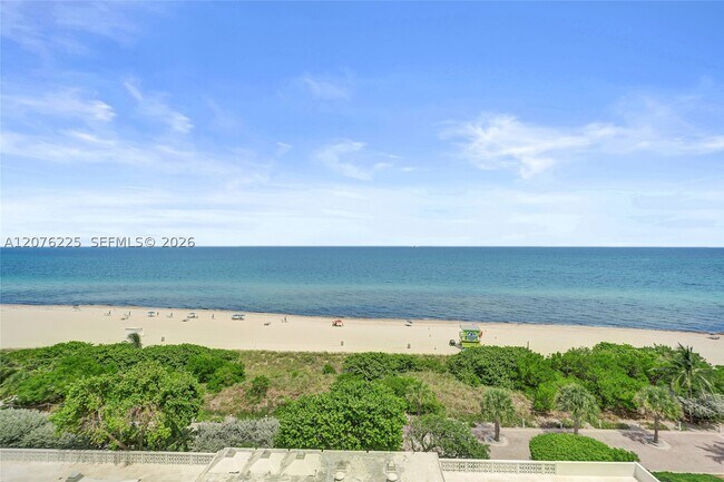Building Photo - 5555 Collins Ave
