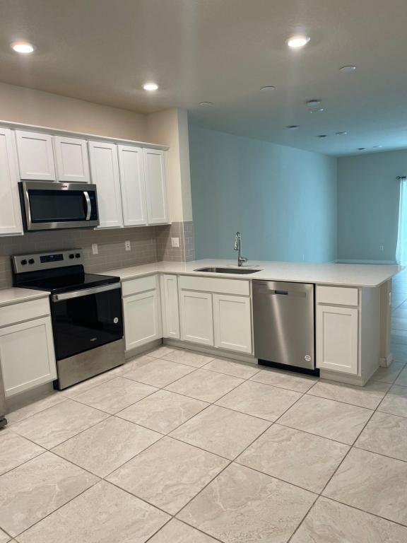 Building Photo - 4625 Sparkling Shell Ave