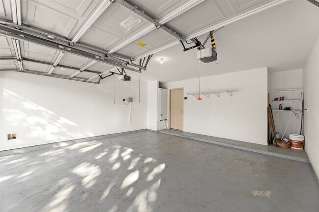 Building Photo - 3406 Inverness Path Lane