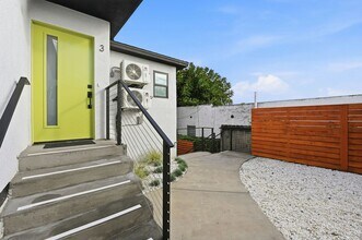 Building Photo - 2735 Broadway-3