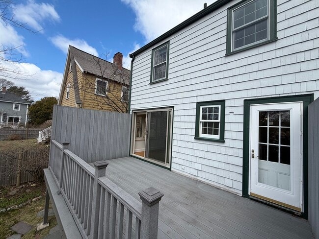 Building Photo - 15 Glenburn Rd