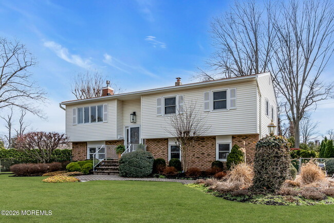 Building Photo - 2412 Homestead Ave