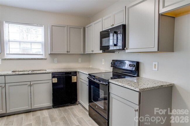 Building Photo - 2035 Speedwell Ct