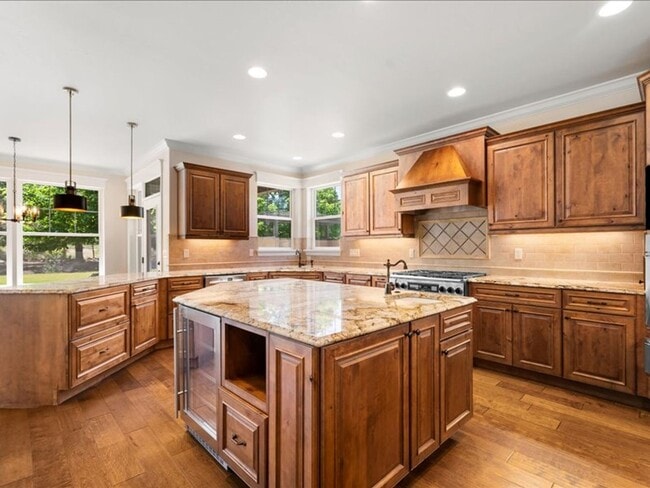 Building Photo - 4 Bedroom Tumalo Dream home on 3.21 Acres!
