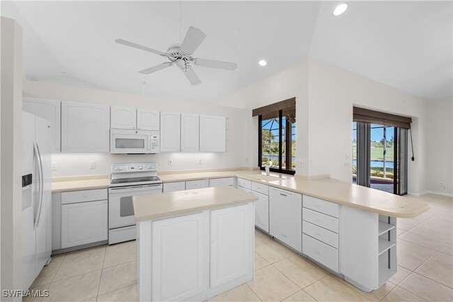 Building Photo - 18031 Greenwood Dr