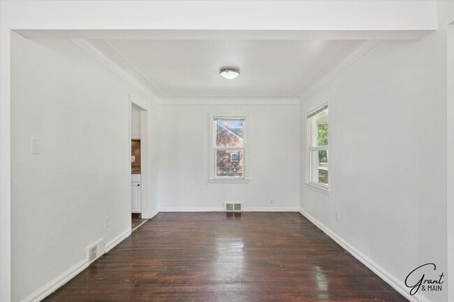Building Photo - $1,250/month - 3 Bed 1 Bath Single Family Home in Detroit