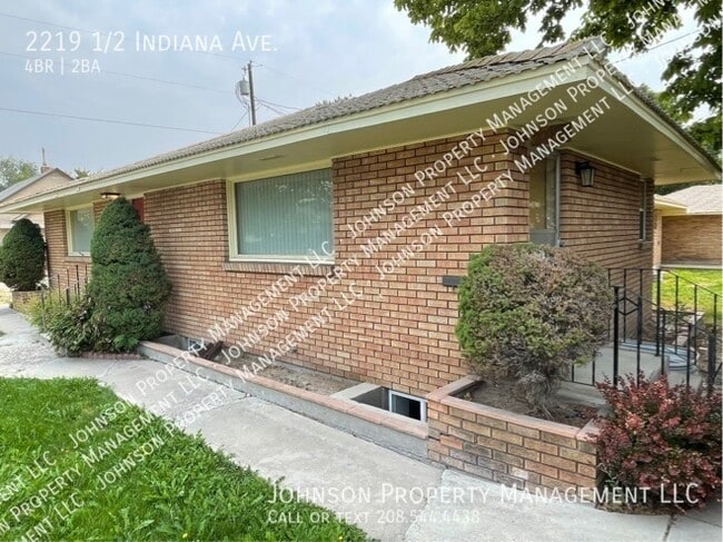 Primary Photo - 2219 Indiana Ave