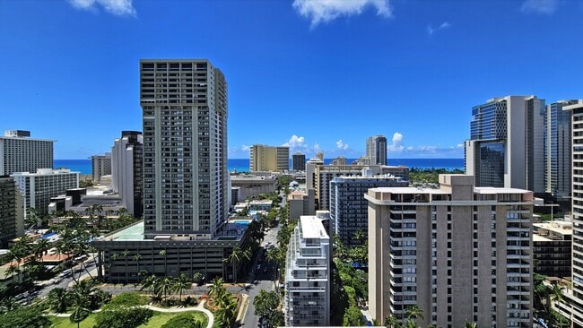 Building Photo - 2211 Ala Wai Blvd
