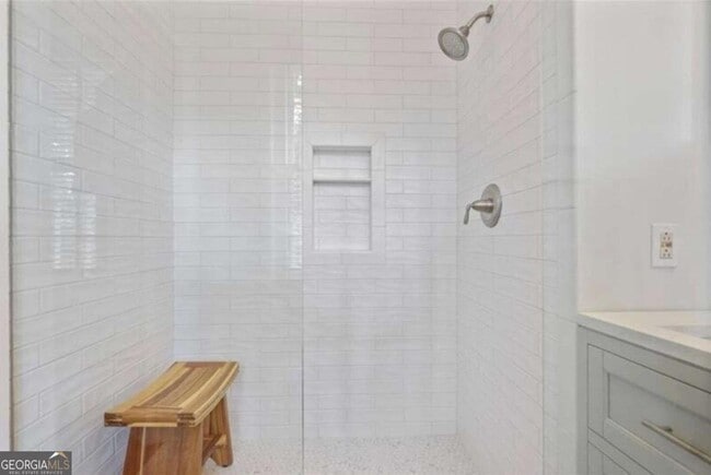 Building Photo - 1 S Prado NE