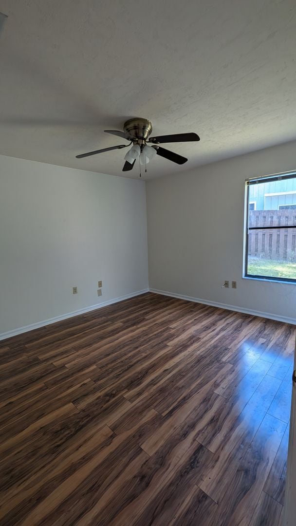 Building Photo - 4 Bedroom Single Family Home in Spring Creek