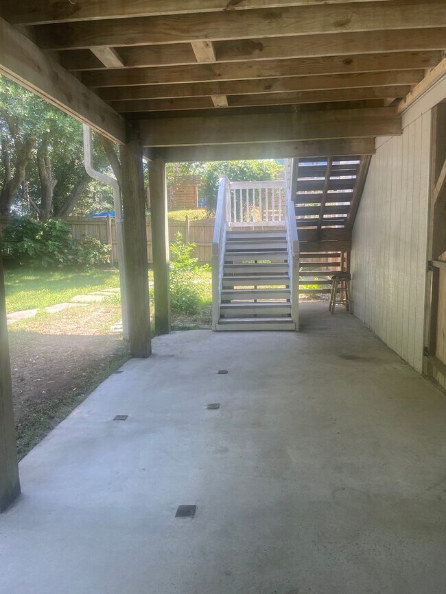 Building Photo - Long term rental in Nags Head