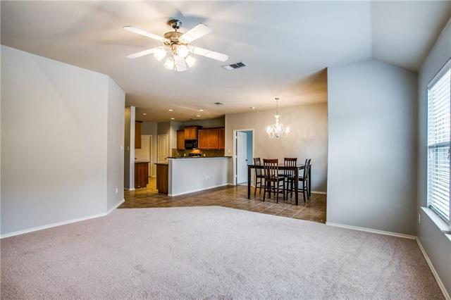 Building Photo - 9721 Sleepy Hollow Dr