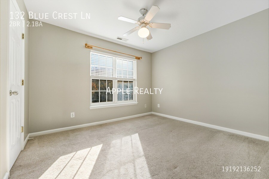 Building Photo - 132 Blue Crest Ln