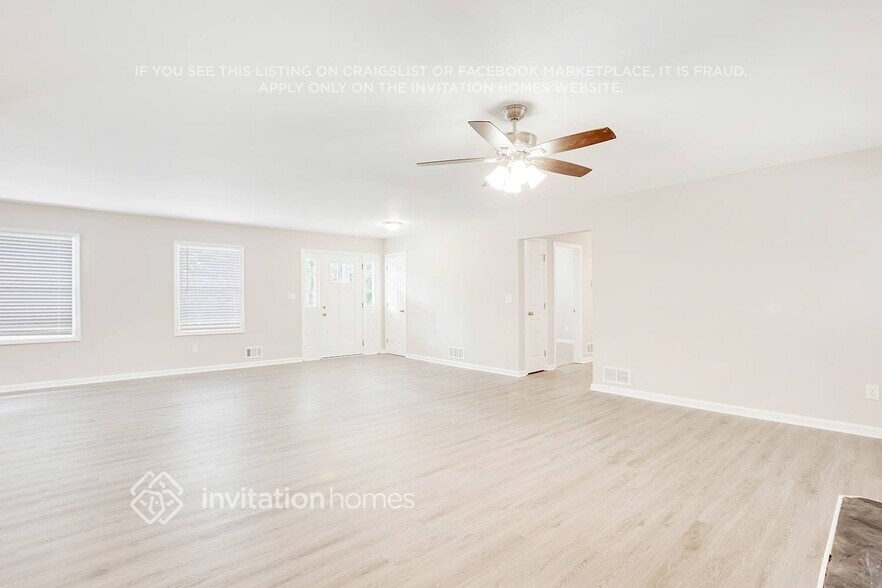 Building Photo - 2045 Blackwell Rd