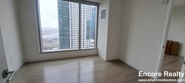 Building Photo - 35 Lomasney Wy